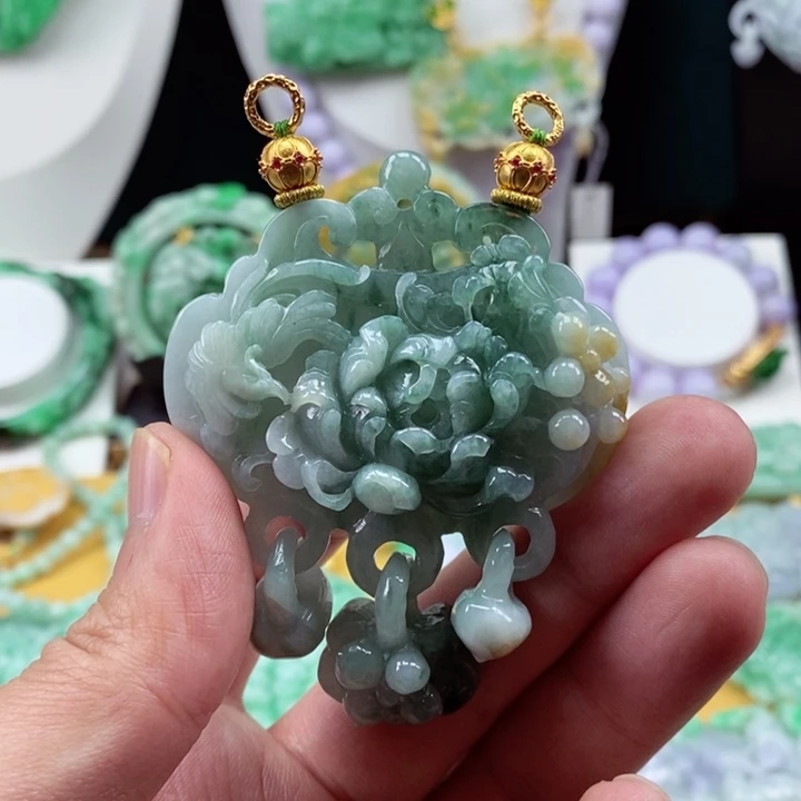 翡翠颈饰未镶嵌翡翠吊坠挂件