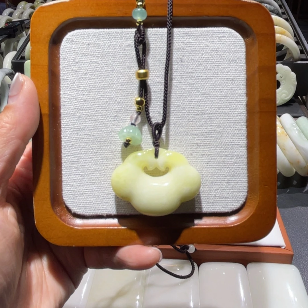 蓝田玉（蛇纹石化大理石玉）未镶嵌颈饰