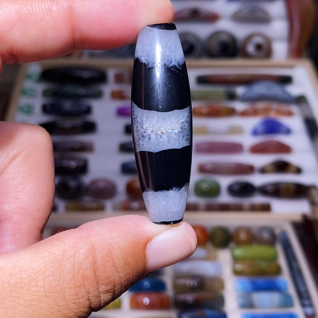 吊坠玛瑙未镶嵌…..