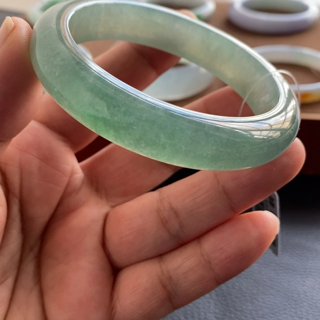 翡翠未镶嵌手镯天然翡翠手镯
