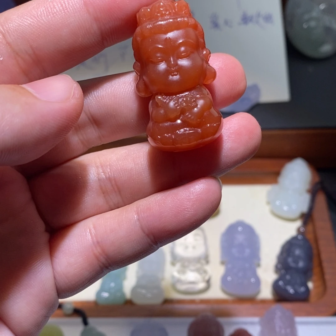 人***物玛瑙/玉髓未镶嵌颈饰虚空藏宝宝