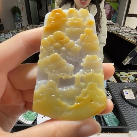翡翠未镶嵌颈饰翡翠