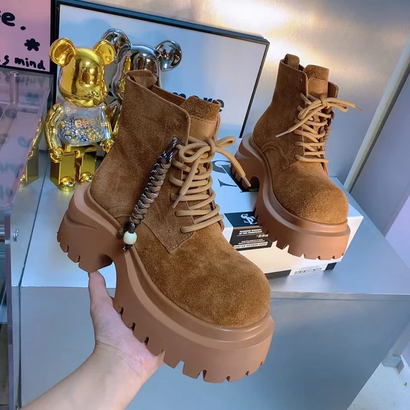 兰亭2025秋季新款厚底高帮女士马丁靴8776-1