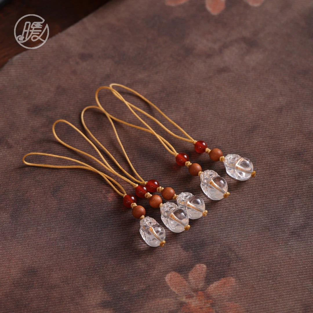 Nuanyan/暖言白水晶貔貅挂件手机挂Z3206多样性发一