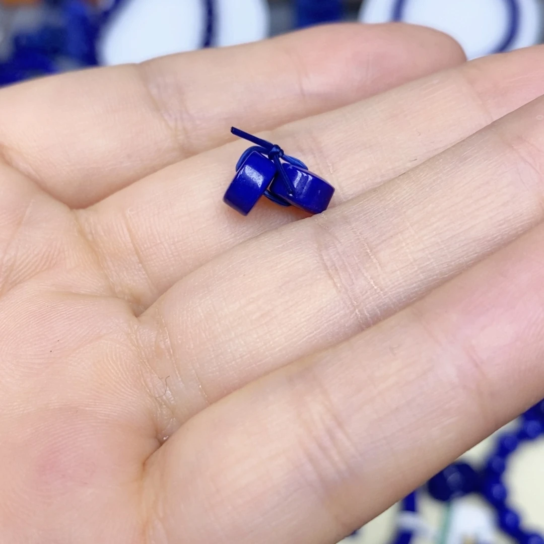 青金石未镶嵌颈饰