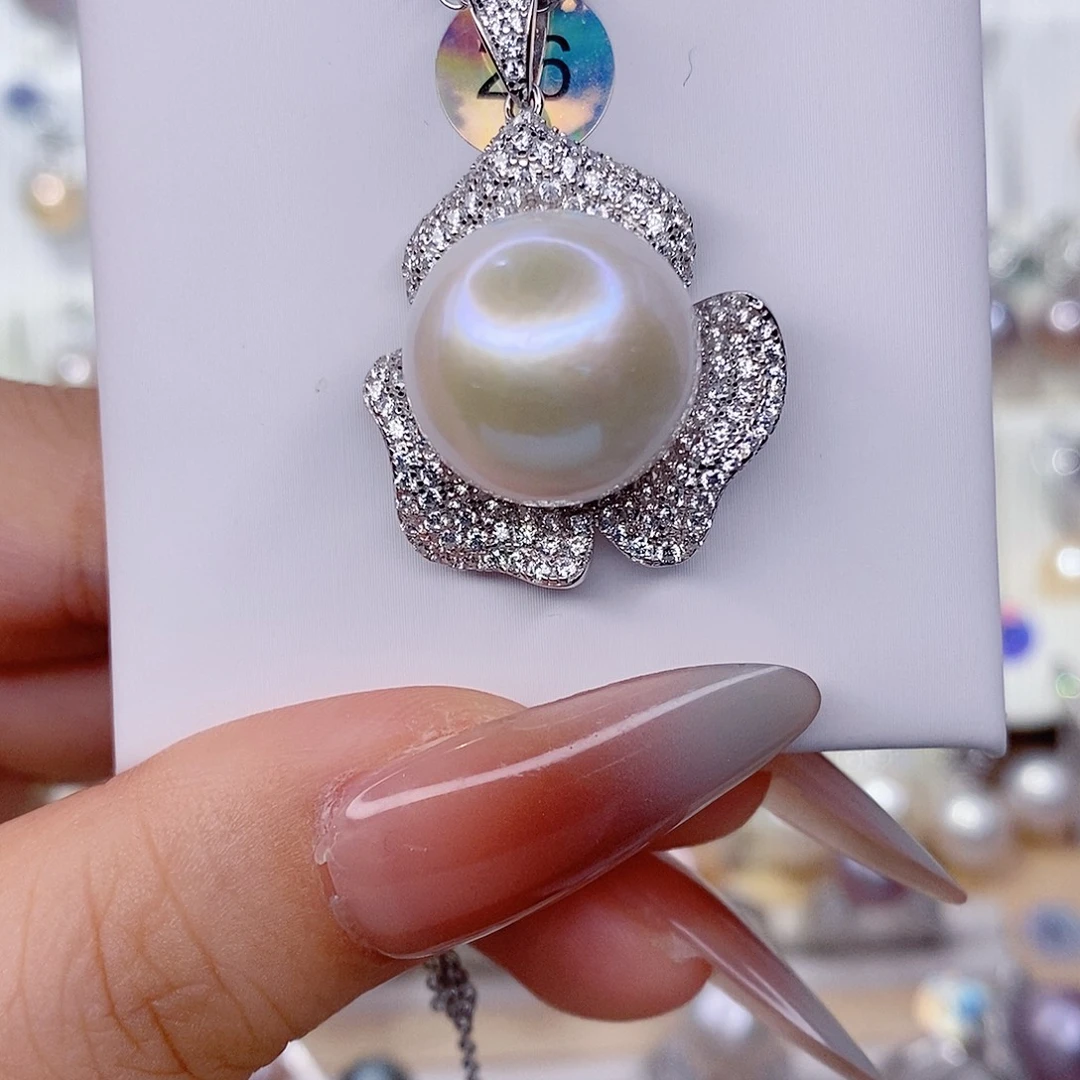 小***乐银S925镶嵌淡水珍珠吊坠(赠链)