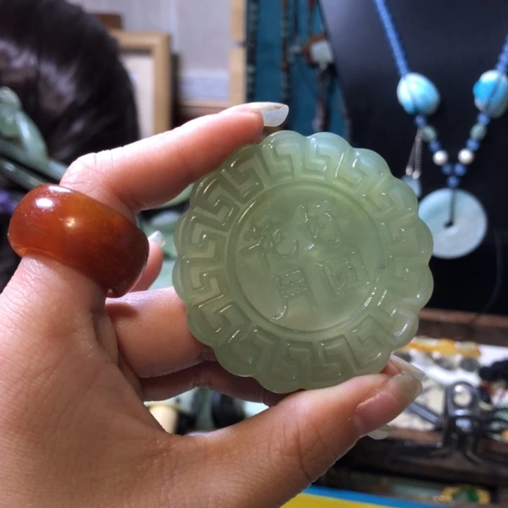 岫玉未镶嵌岫玉手镯