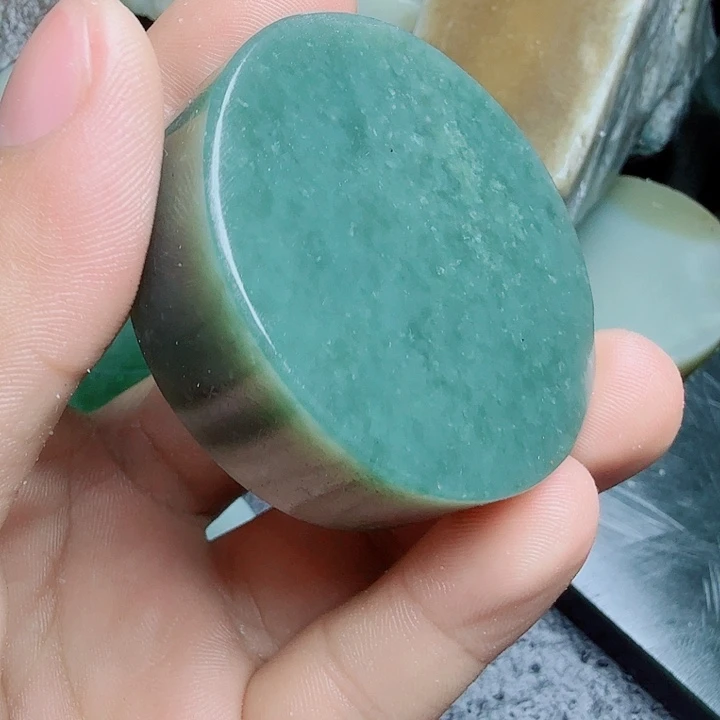 未镶嵌和田玉（糖玉）珠宝奇石