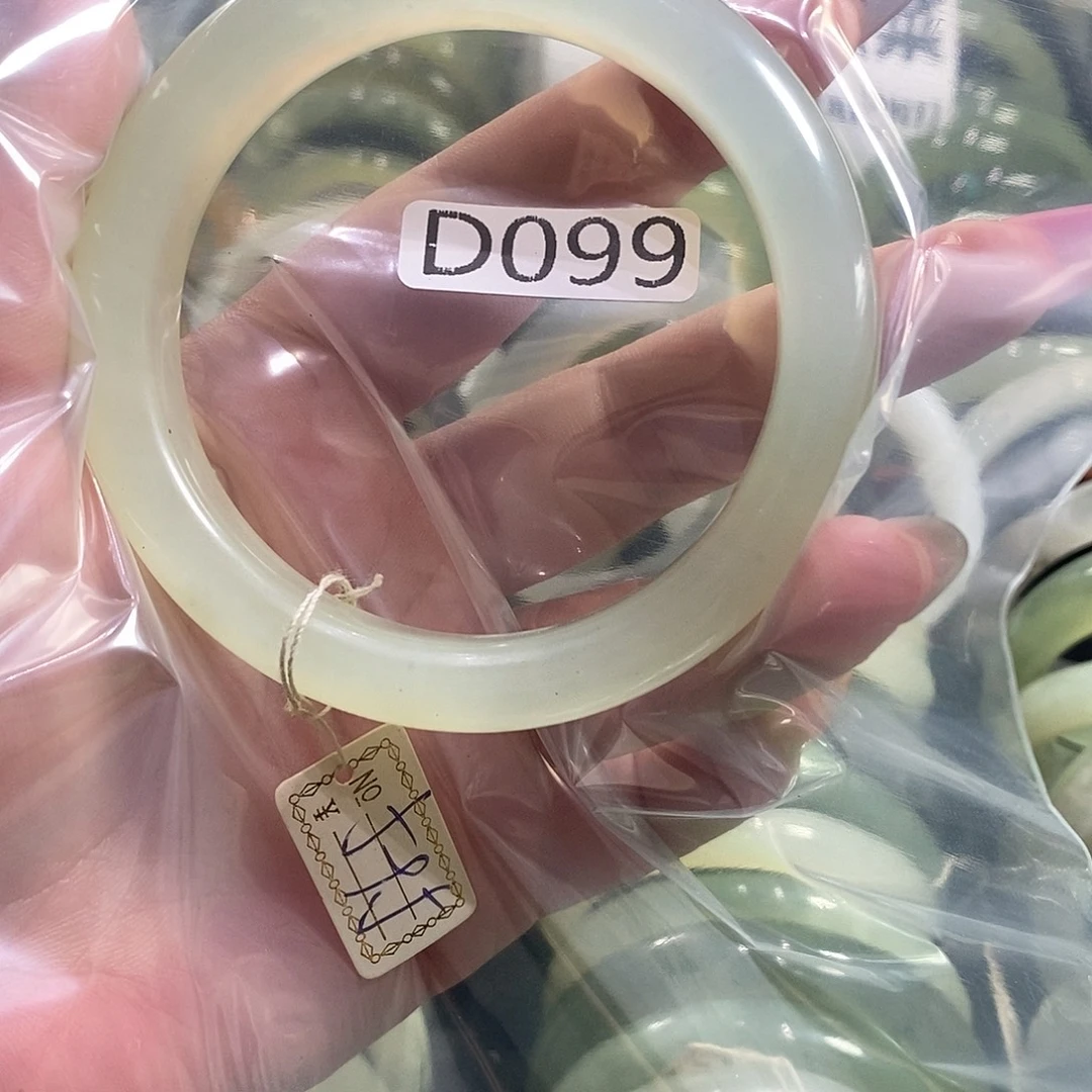 @***昔未镶嵌岫玉手镯59