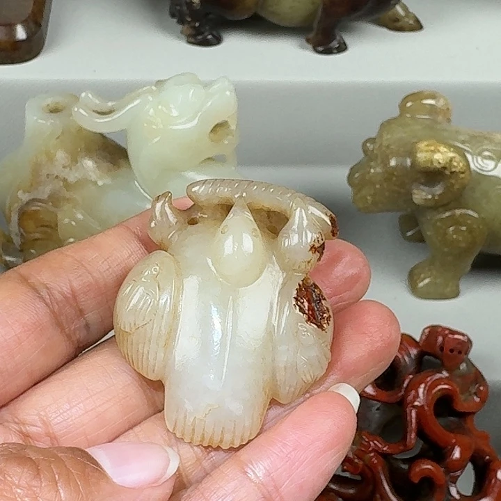 新***华和田玉（糖玉）未镶嵌挂件