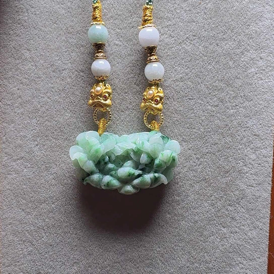 吊坠(赠链)未镶嵌翡翠