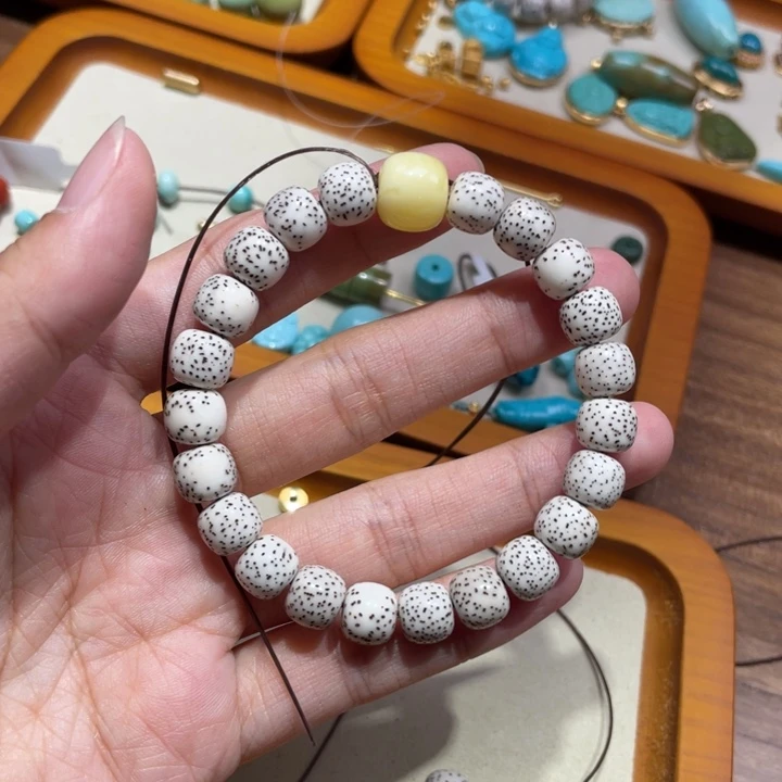 星月菩提手串一**言星月菩提搭配蜜蜡