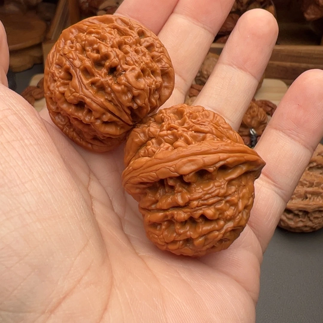 城***料文玩核桃把件水龙纹