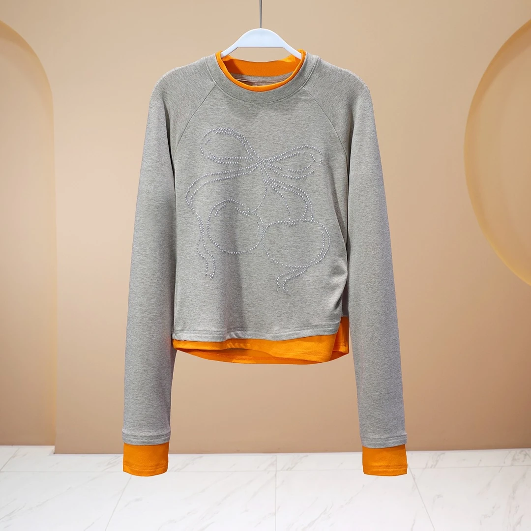 【程二女装】2025春款 高弹卡其色撞色拼接圆领修身打底衫/6271