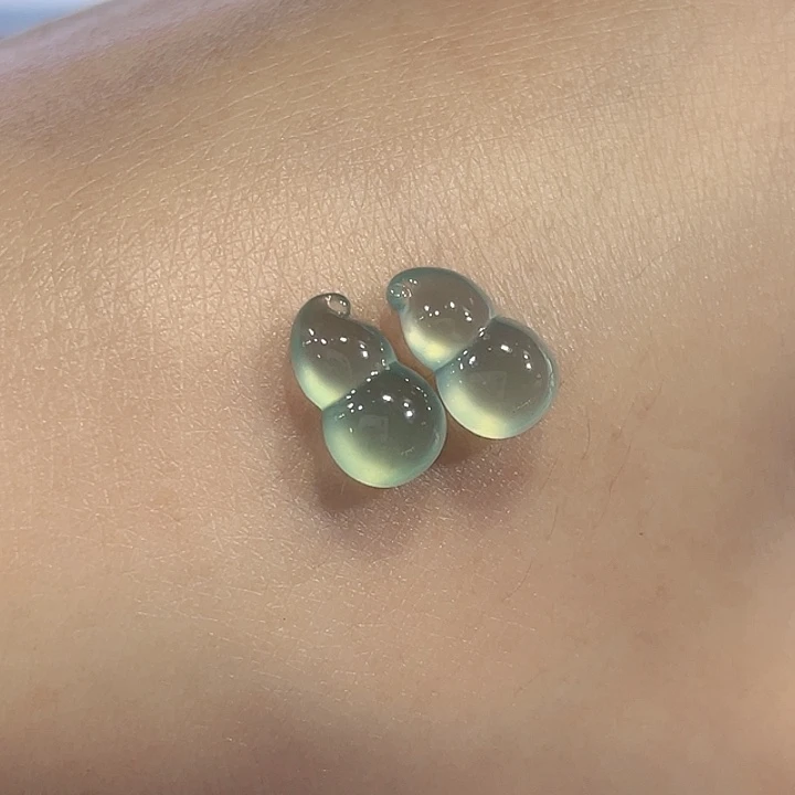 定制翡翠未镶嵌立体葫芦