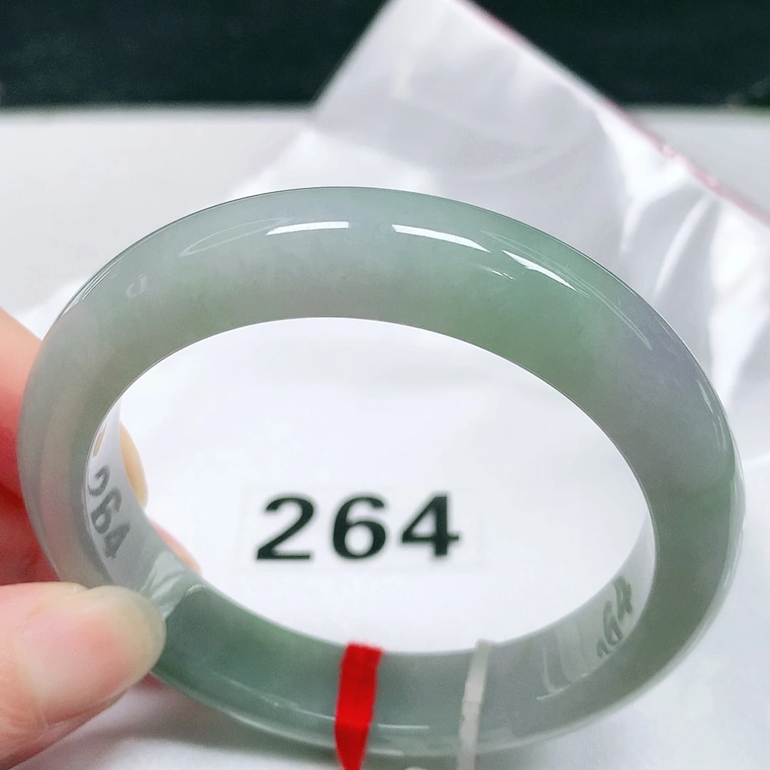 翡翠未镶嵌手镯18 号翡翠手镯