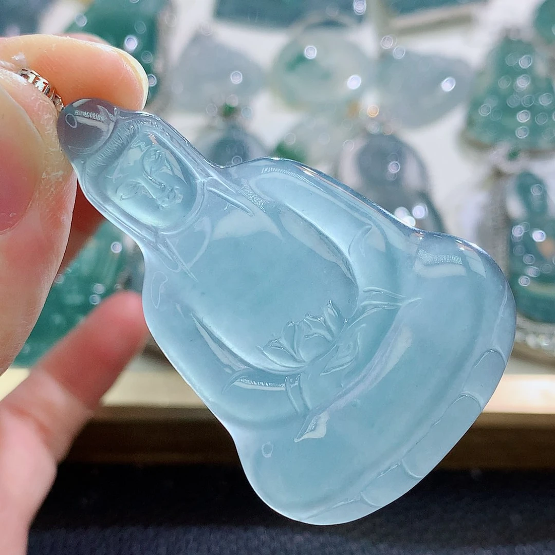 翡翠挂件18K金镶嵌翡翠