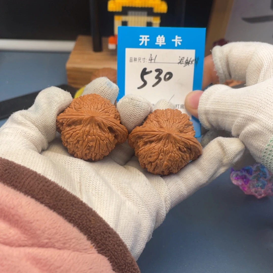 核桃文玩核桃泥鳅