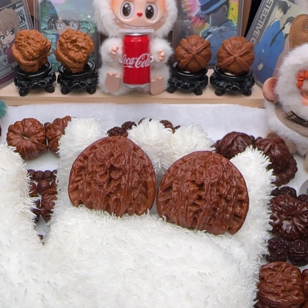 文玩核桃吊坠38三角白