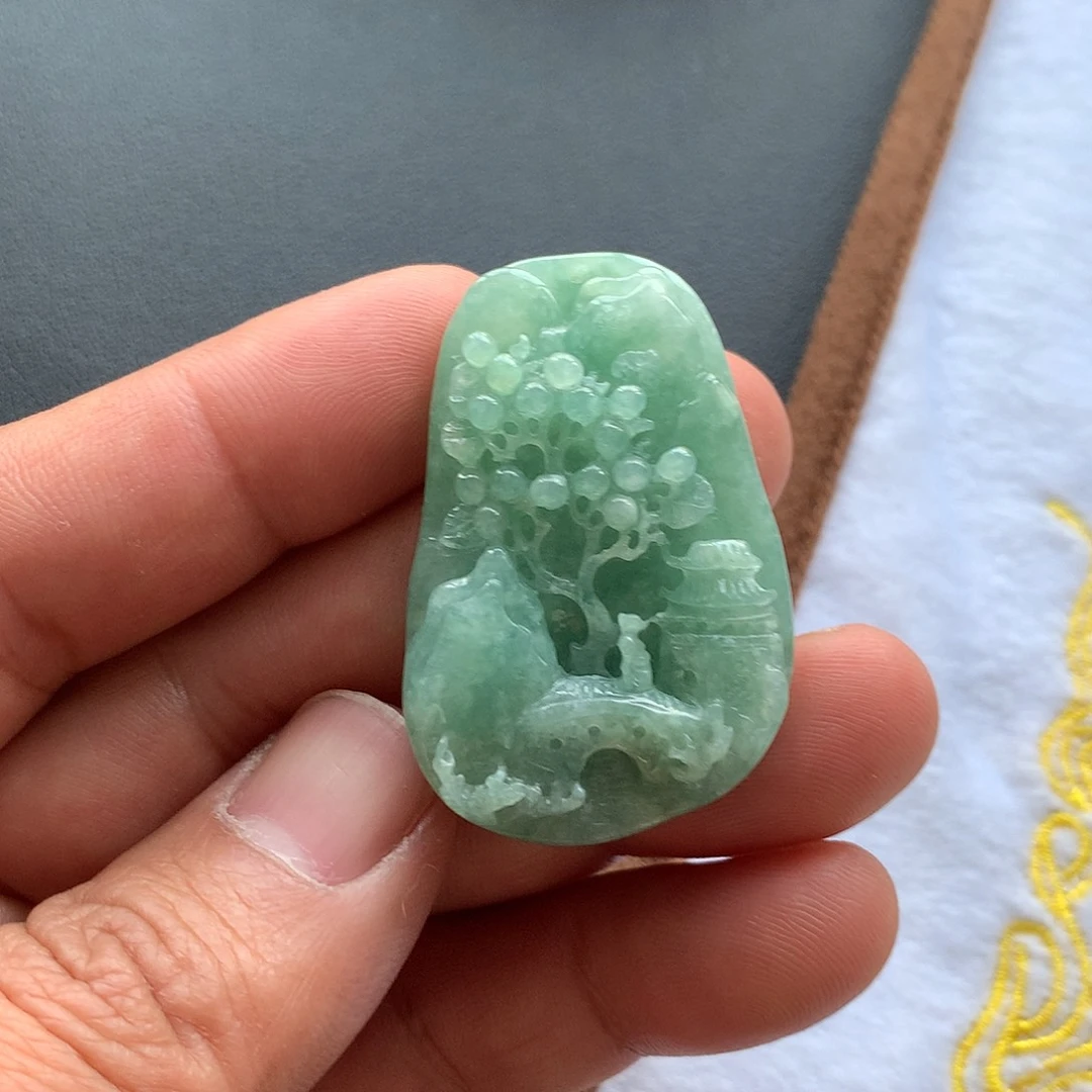 翡翠未镶嵌颈饰未镶嵌