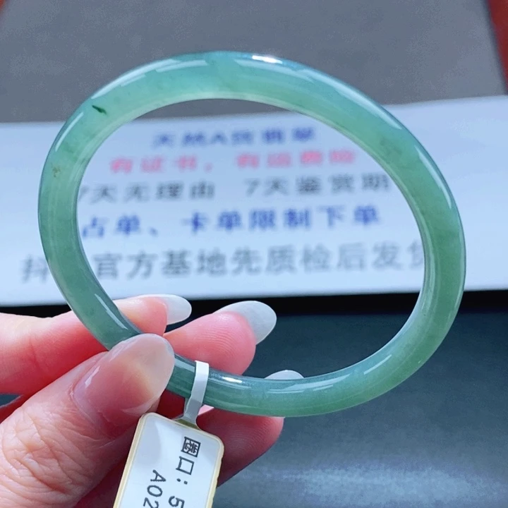 翡翠未镶嵌手镯翡翠手镯50