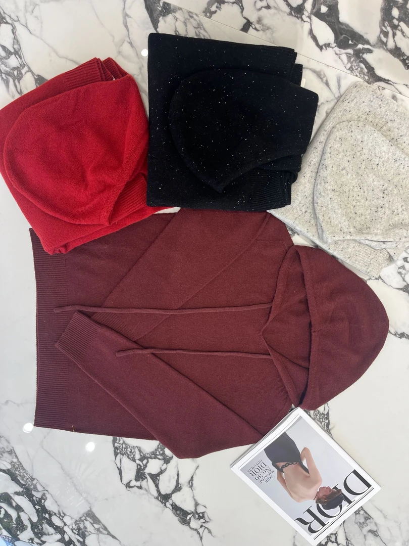 2024年冬季连帽衫