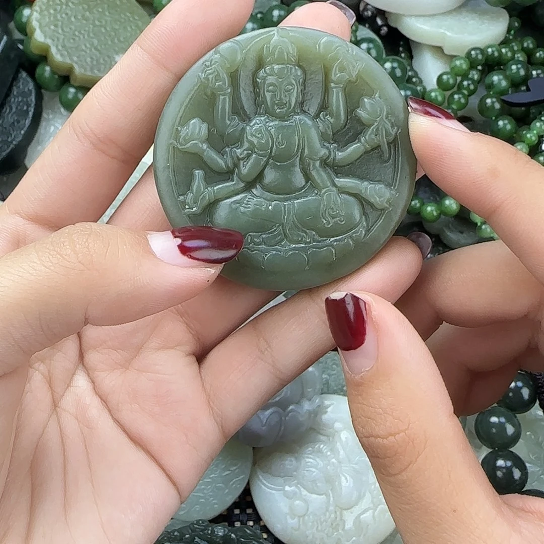 和田玉未镶嵌颈饰