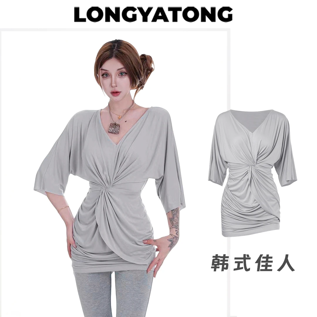 龙牙童推荐【韩式佳人】2025夏季新款V领显瘦修身套装遮肚长袖收腰