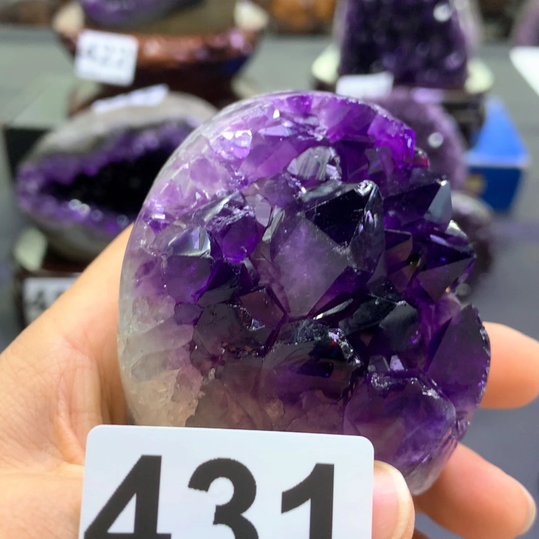 未镶嵌水晶大型摆件（非配饰）