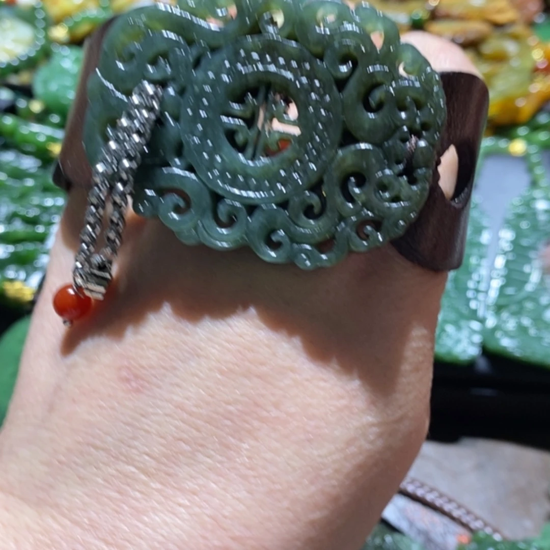 【闪购商品】岫玉毛衣链未镶嵌