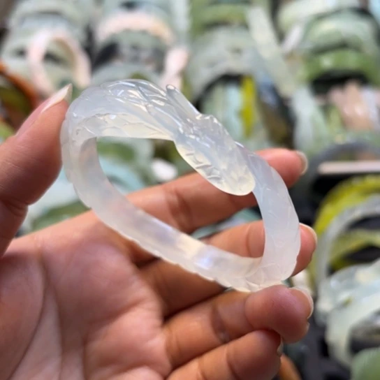 岫玉手镯未镶嵌乖***觉蛇镯