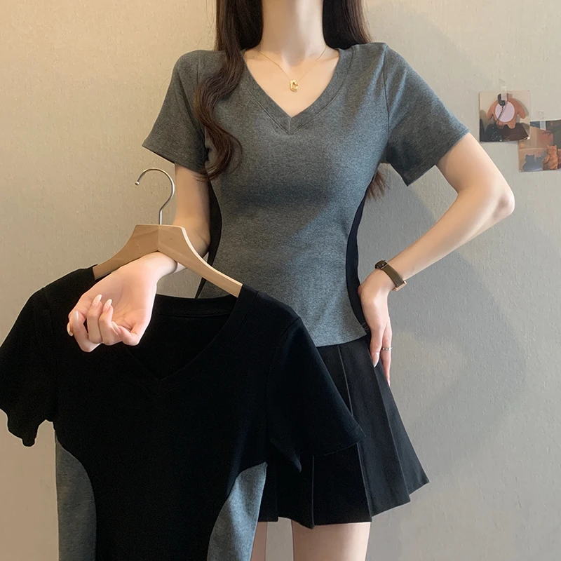 M大码V领设计感修身显瘦正肩辣妹T恤夏季短袖上衣