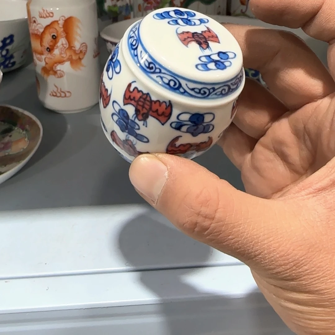 瓷片瓷器的造型和制作技术均