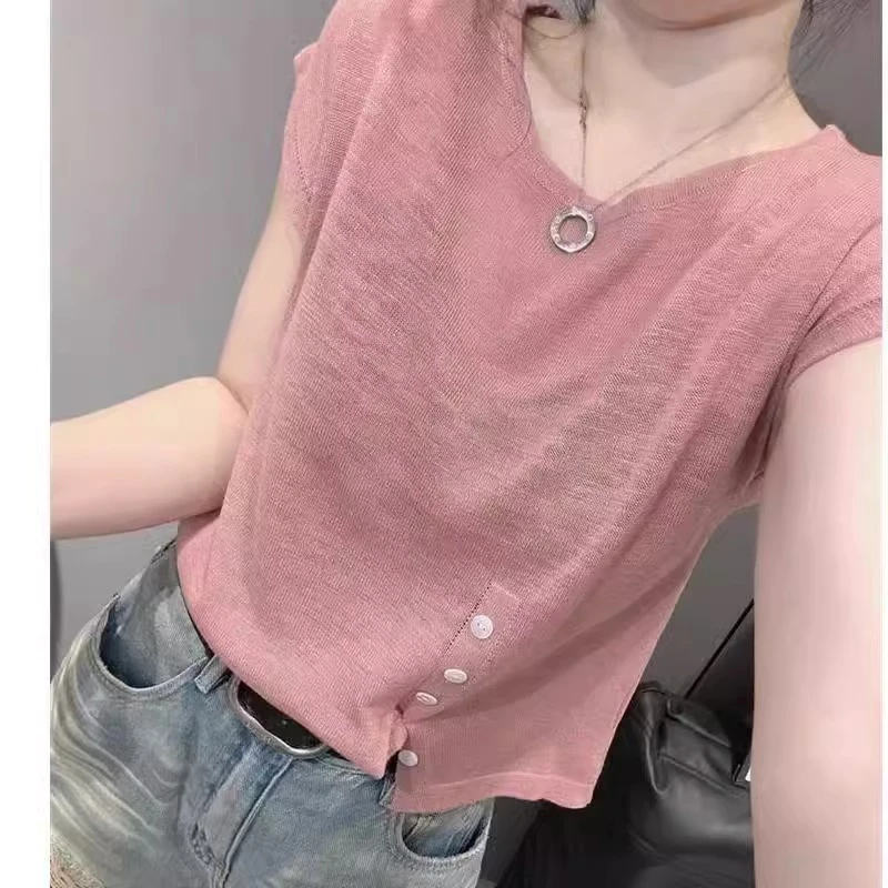 今年流行的独特别致冰丝针织短袖女夏季爆款欧货小衫显瘦减龄上衣