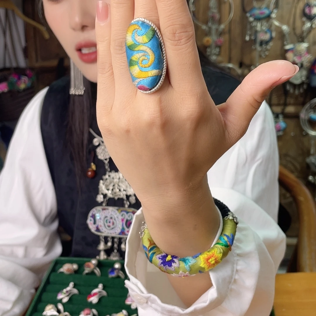 花岗石铁合金戒指