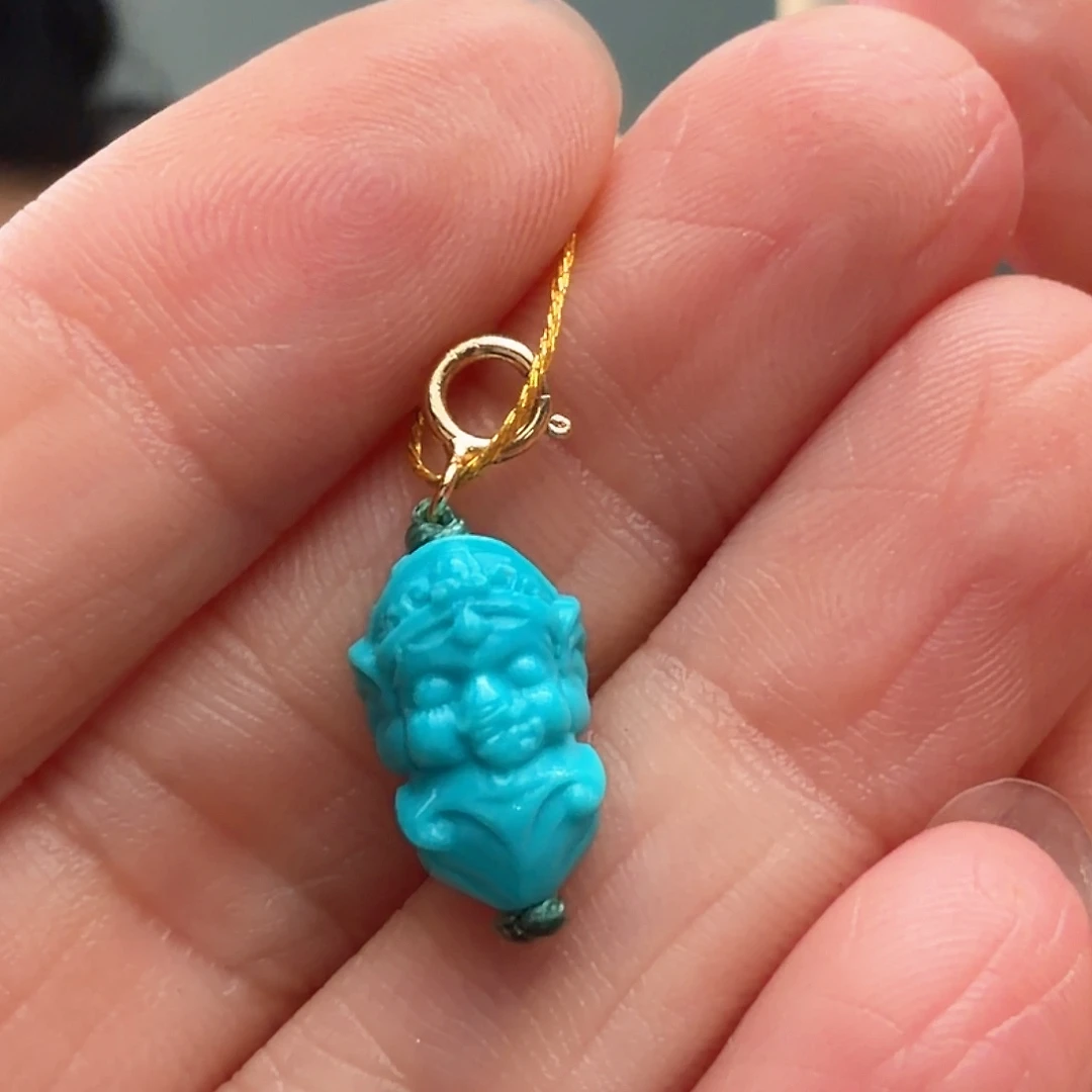 绿松石未镶嵌颈饰