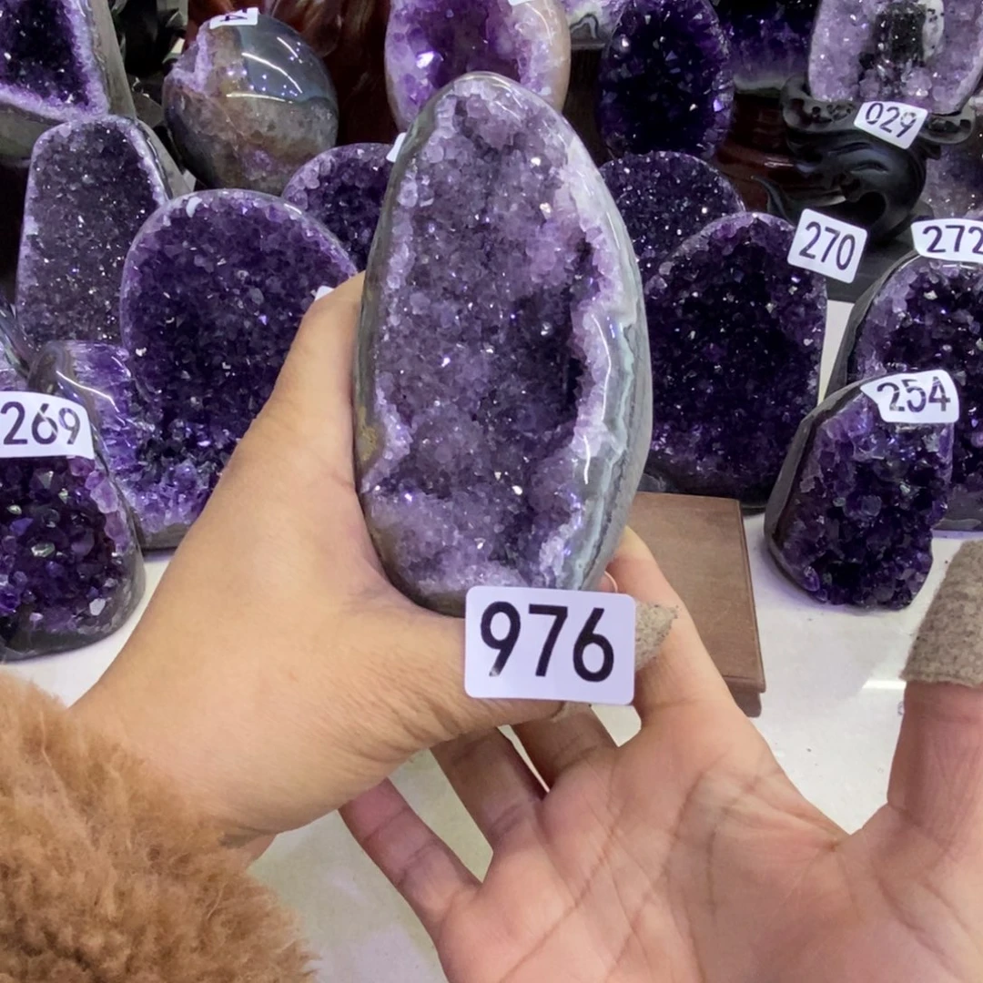 紫晶未镶嵌大型摆件（非配饰）