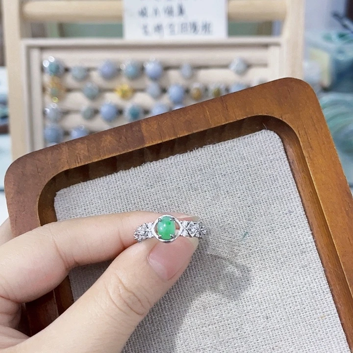 翡翠未镶嵌颈饰天然翡翠Ａ货