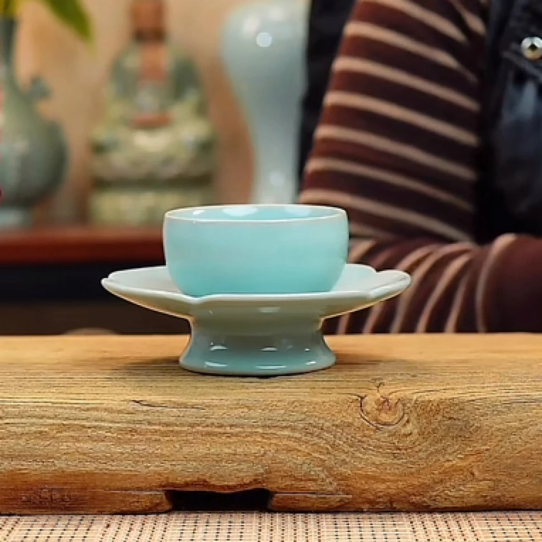 陶瓷天青葵口茶盏莲花纹品茗杯主人杯喝茶点茶调膏杯