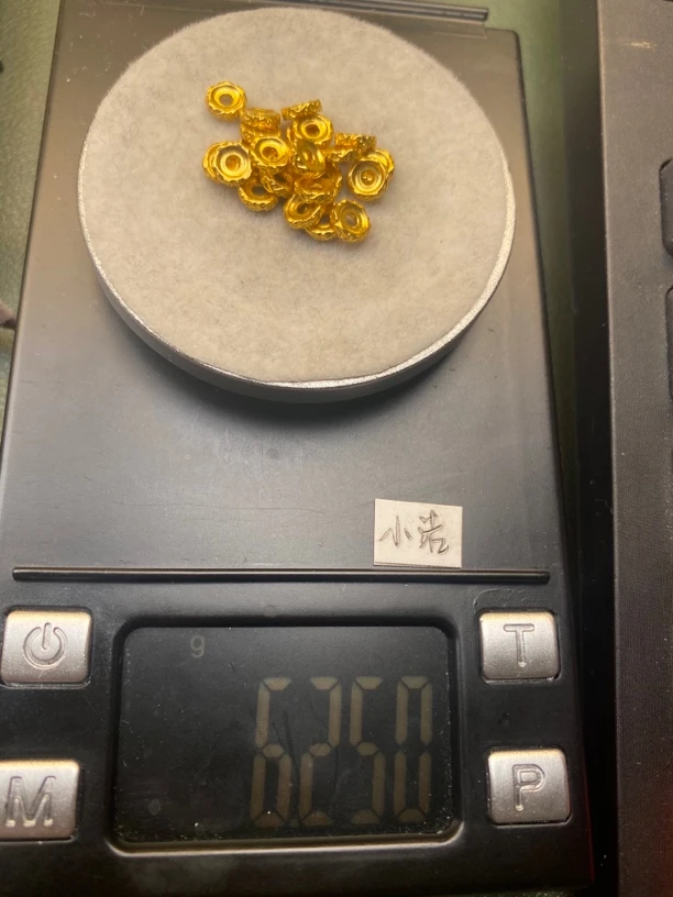 小于来了黄金文玩配饰