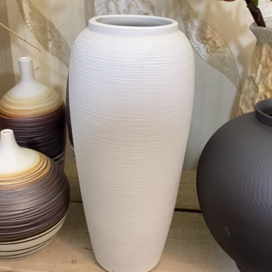 瓶高34。8,5 景德镇陶瓷