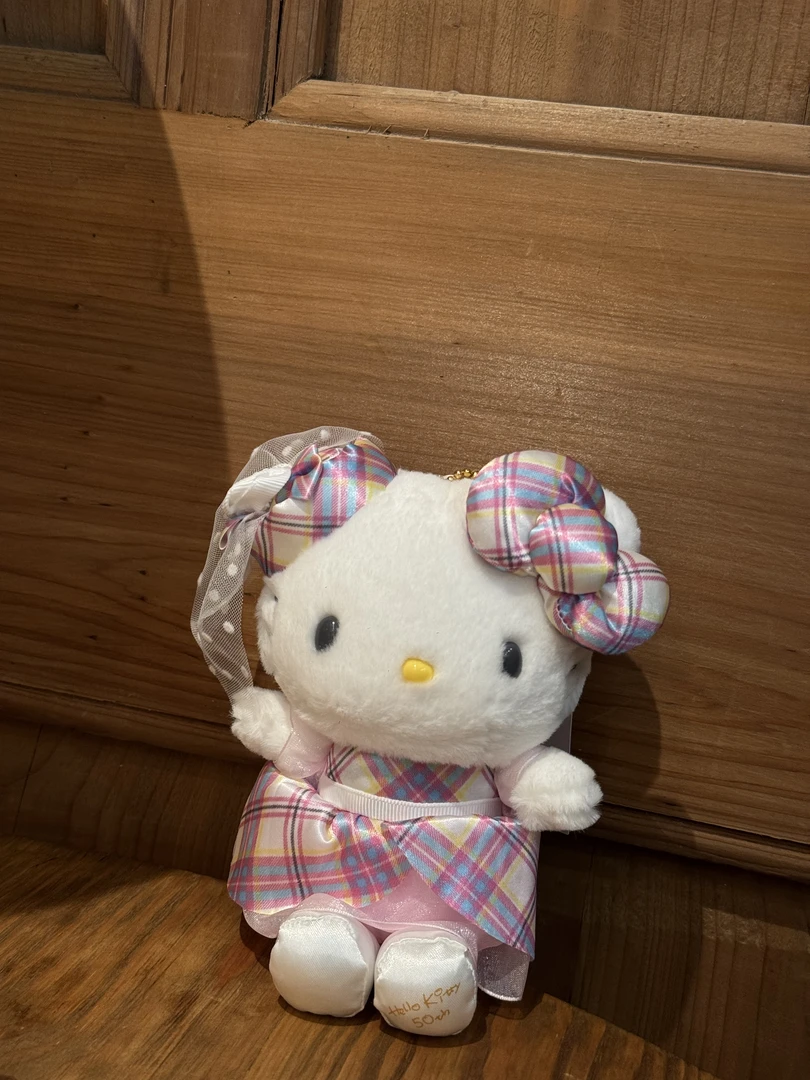 【日版正品】三丽鸥helloKitty50周年限定苏格兰礼服Kitty挂件