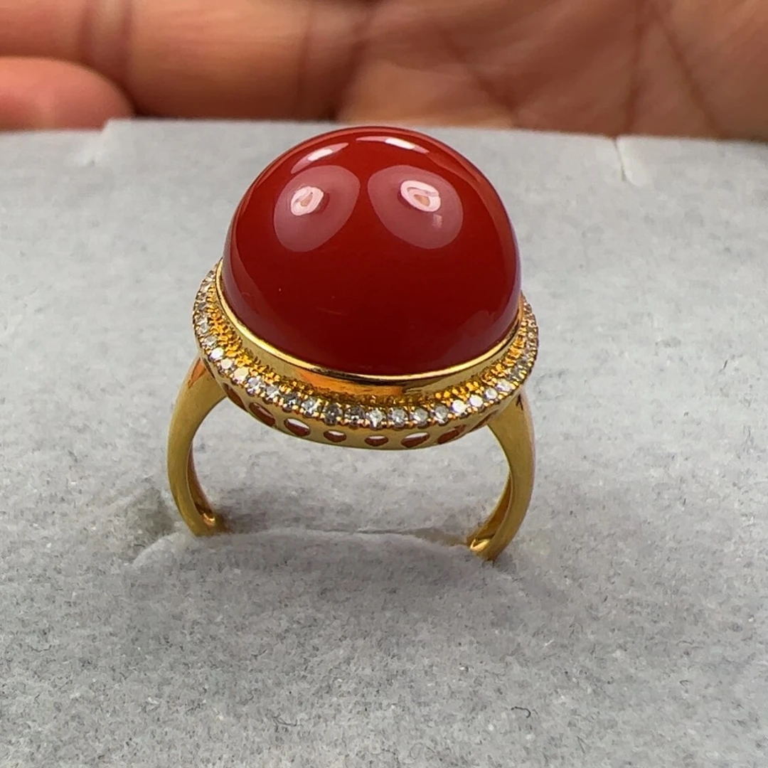 18K金镶嵌戒指南红玛瑙