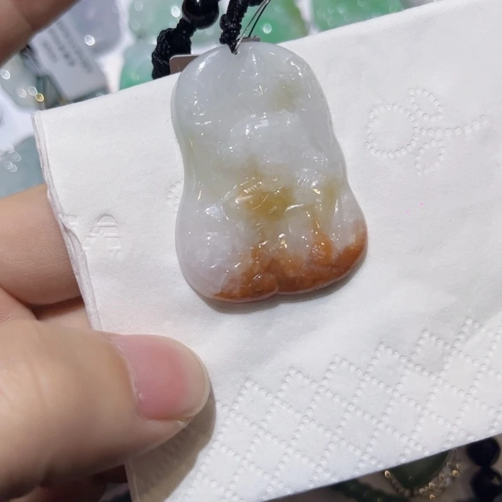 翡翠颈饰未镶嵌天然翡翠A货