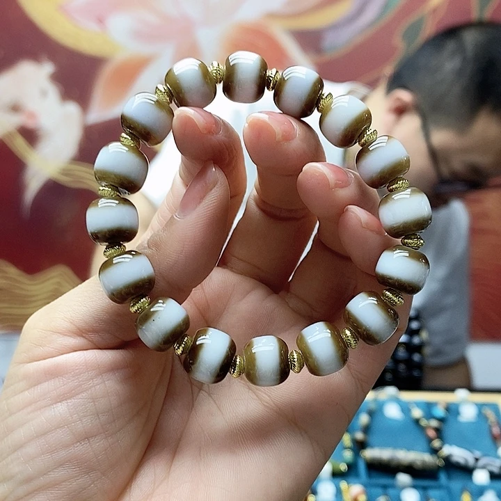 玛瑙/玉髓颈饰合金