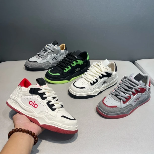 2025秋季低帮系带休闲板鞋休闲时尚百搭常规耐磨舒适透气运动男鞋