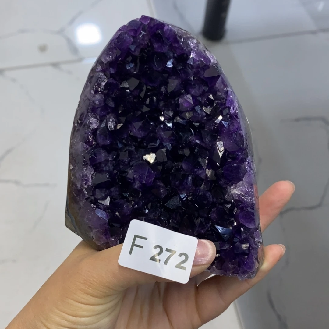 水晶摆件未镶嵌j*摆件