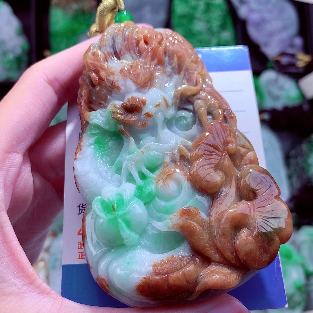 翡翠未镶嵌颈饰挂件