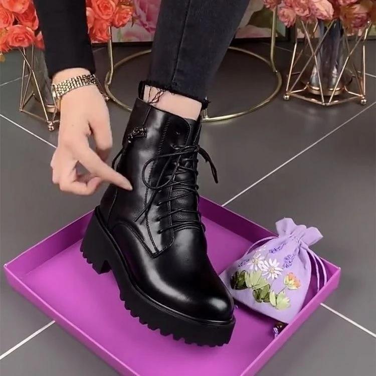 厚底增高软皮马丁靴女冬季新款厚底防水台粗跟防滑加绒雪地靴女