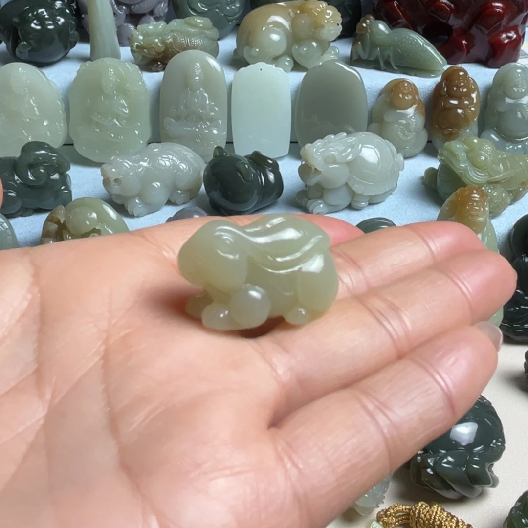 用***3和田玉未镶嵌挂件